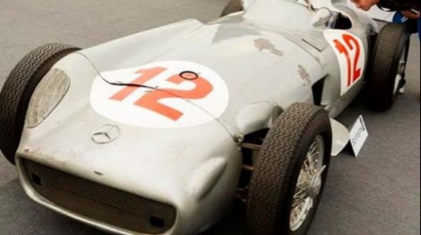 Un Mercedes de Fangio se convirtió en el auto más caro de la historia