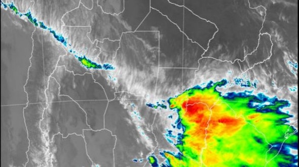 Corrientes ingresó en alerta por fuertes lluvias y tormentas