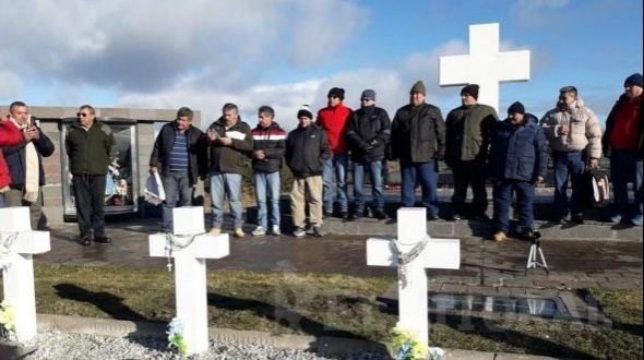 Ex combatientes correntinos visitaron el cementerio de Darwin