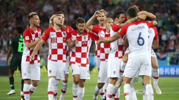 Croacia le ganó a Nigeria y espera a Argentina en la cima del Grupo D