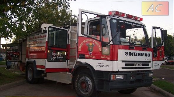 Intenso trabajo de bomberos de Monte Caseros 