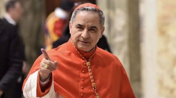 Pidieron más de 7 años de prisión para el ex "número tres" del Vaticano