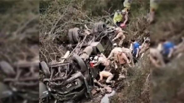 Tragedia: volcó un camión del Ejército y murieron cuatro soldados