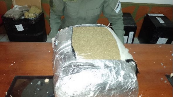 Gendarmería secuestró más de 60 kilos de marihuana que eran enviados por encomiendas.