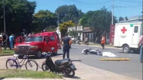 Choque entre motos en Esquina dejó dos muertos